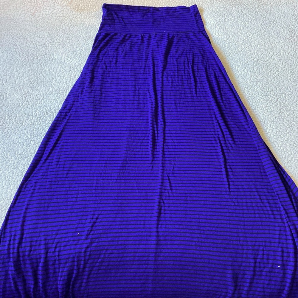 Black and blue Noble U skirt